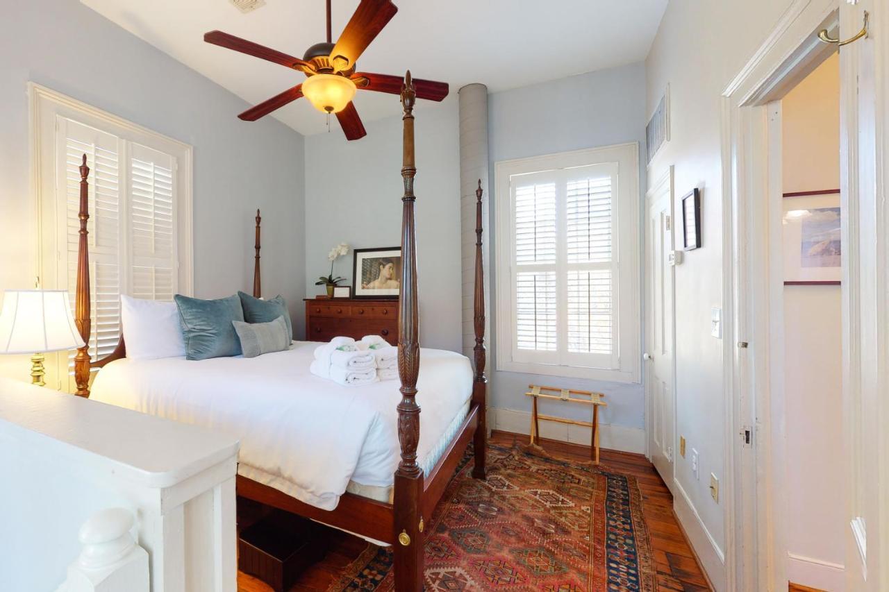 4 Bee St Villa Charleston Exterior photo