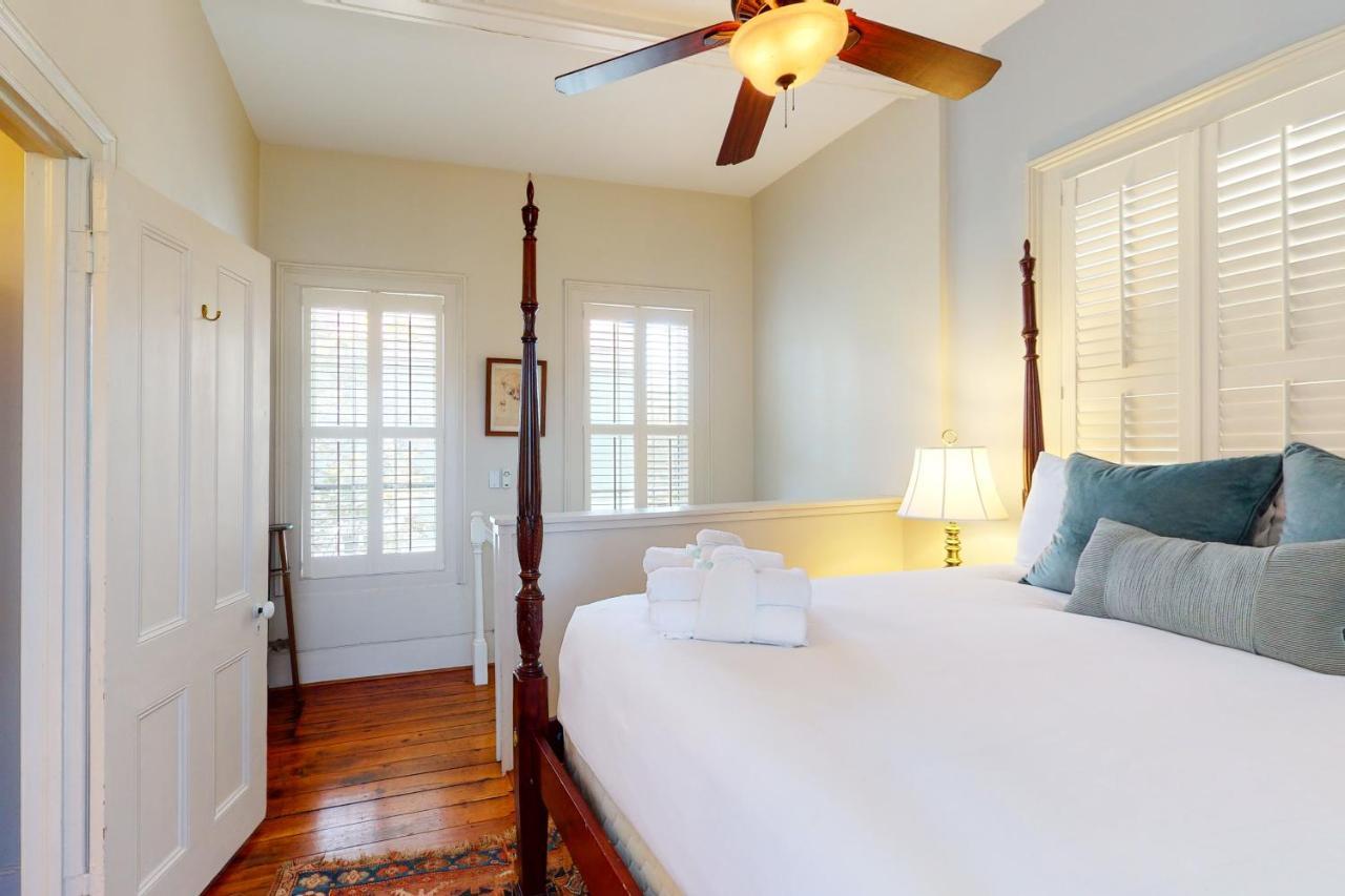 4 Bee St Villa Charleston Exterior photo
